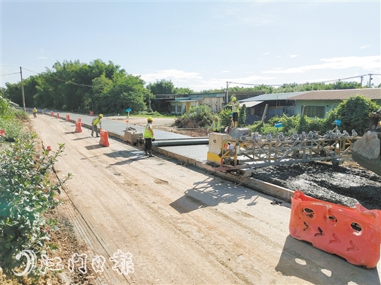 开平“四好农村路”建设正热火朝天地推进。